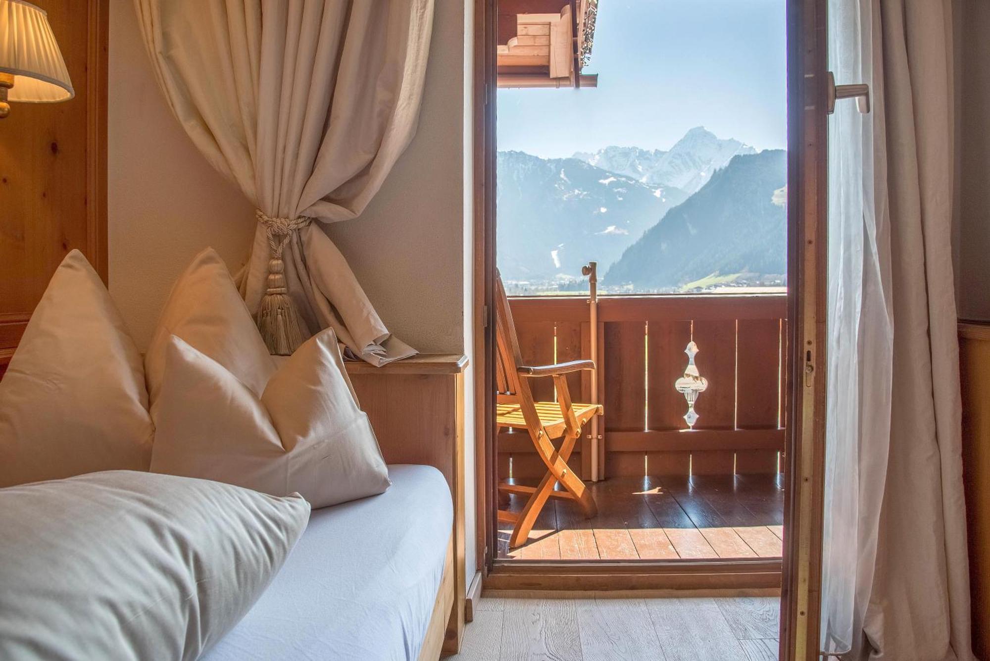 Hotel Alpenblick Zillertal Hippach Room photo