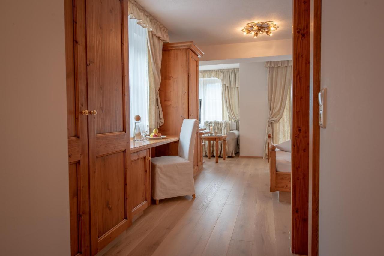 Hotel Alpenblick Zillertal Hippach Room photo